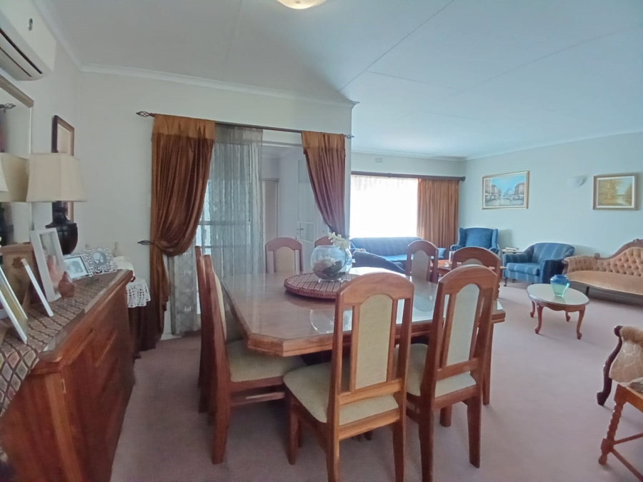 4 Bedroom Property for Sale in Vaalpark Free State